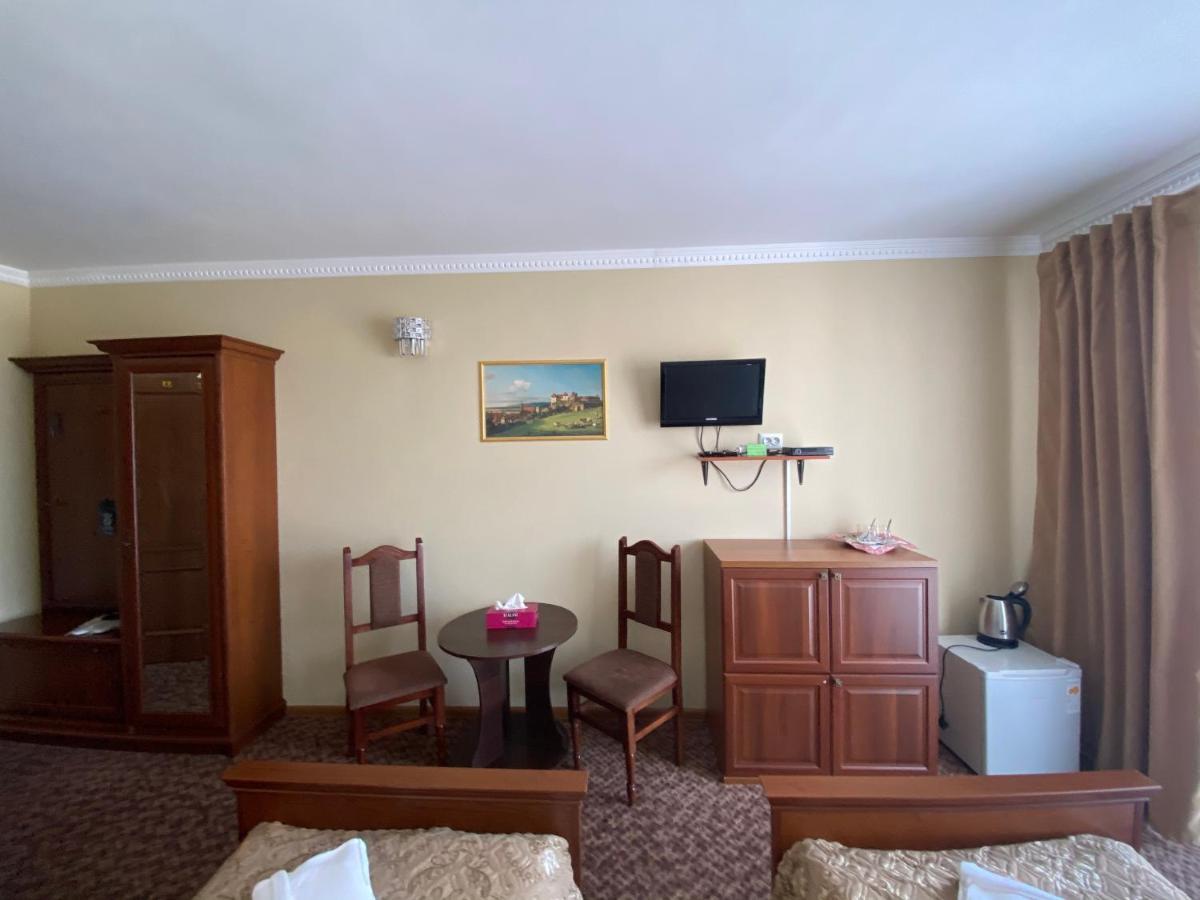 Hotel Three Korony Skhidnytsia Exterior foto