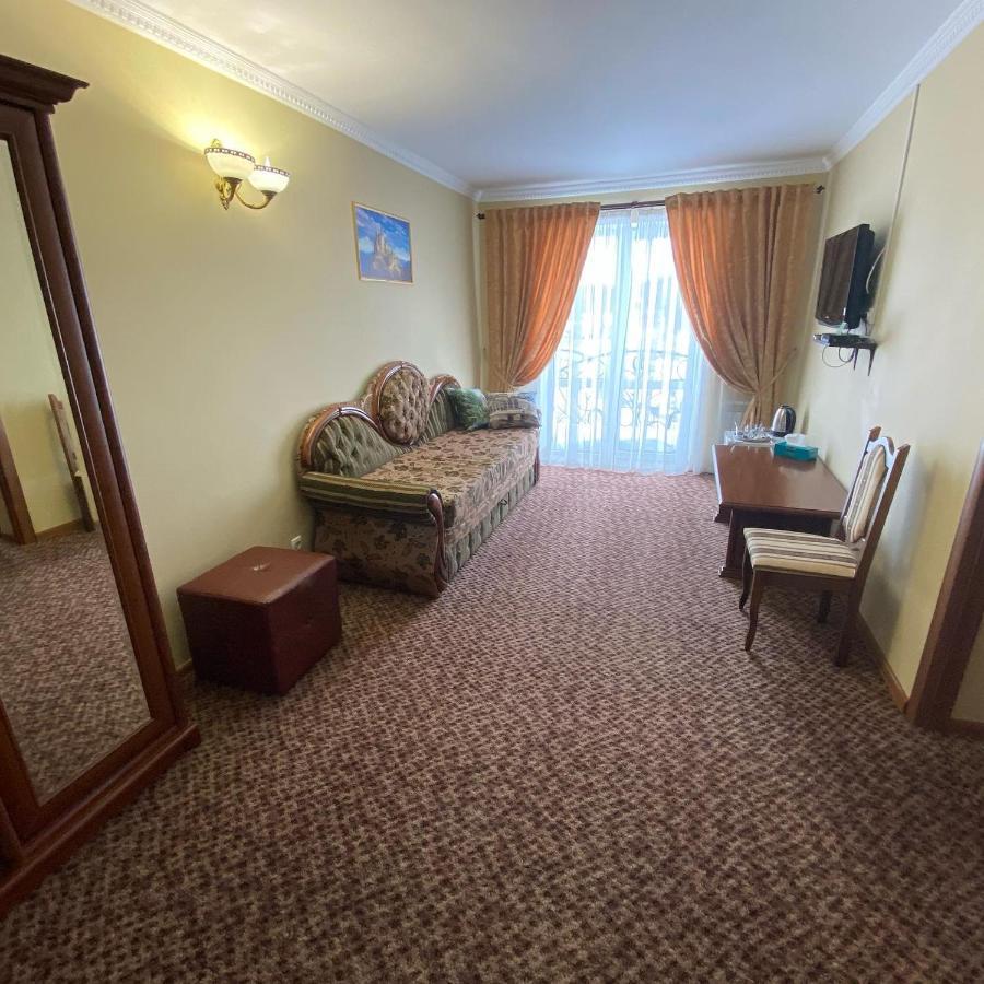 Hotel Three Korony Skhidnytsia Exterior foto