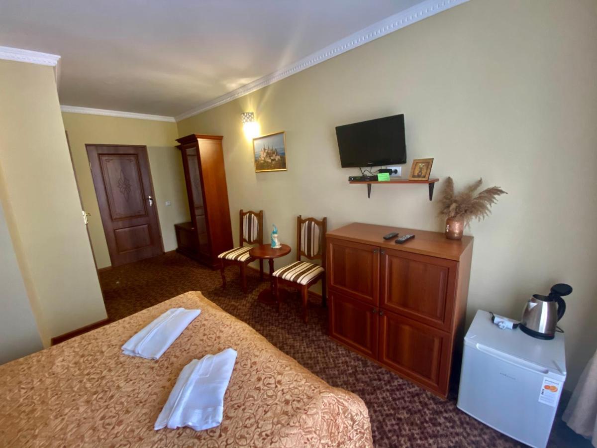 Hotel Three Korony Skhidnytsia Exterior foto