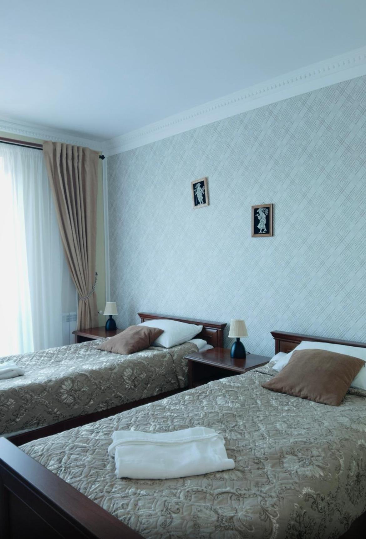 Hotel Three Korony Skhidnytsia Exterior foto